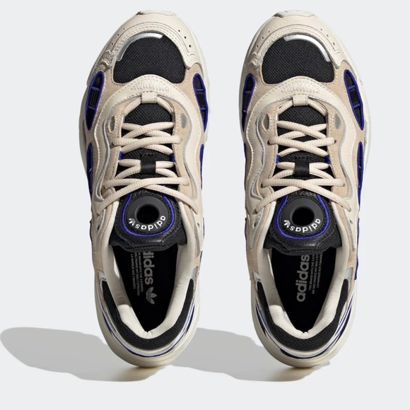 New Adidas Sneakers 'Astir' Size  EU 40/ US 9 - Picture 1 of 8